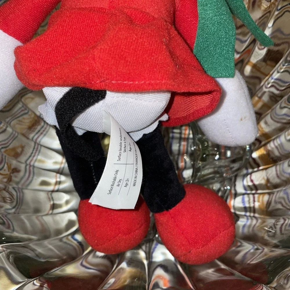 Authentic Disney NWT 15